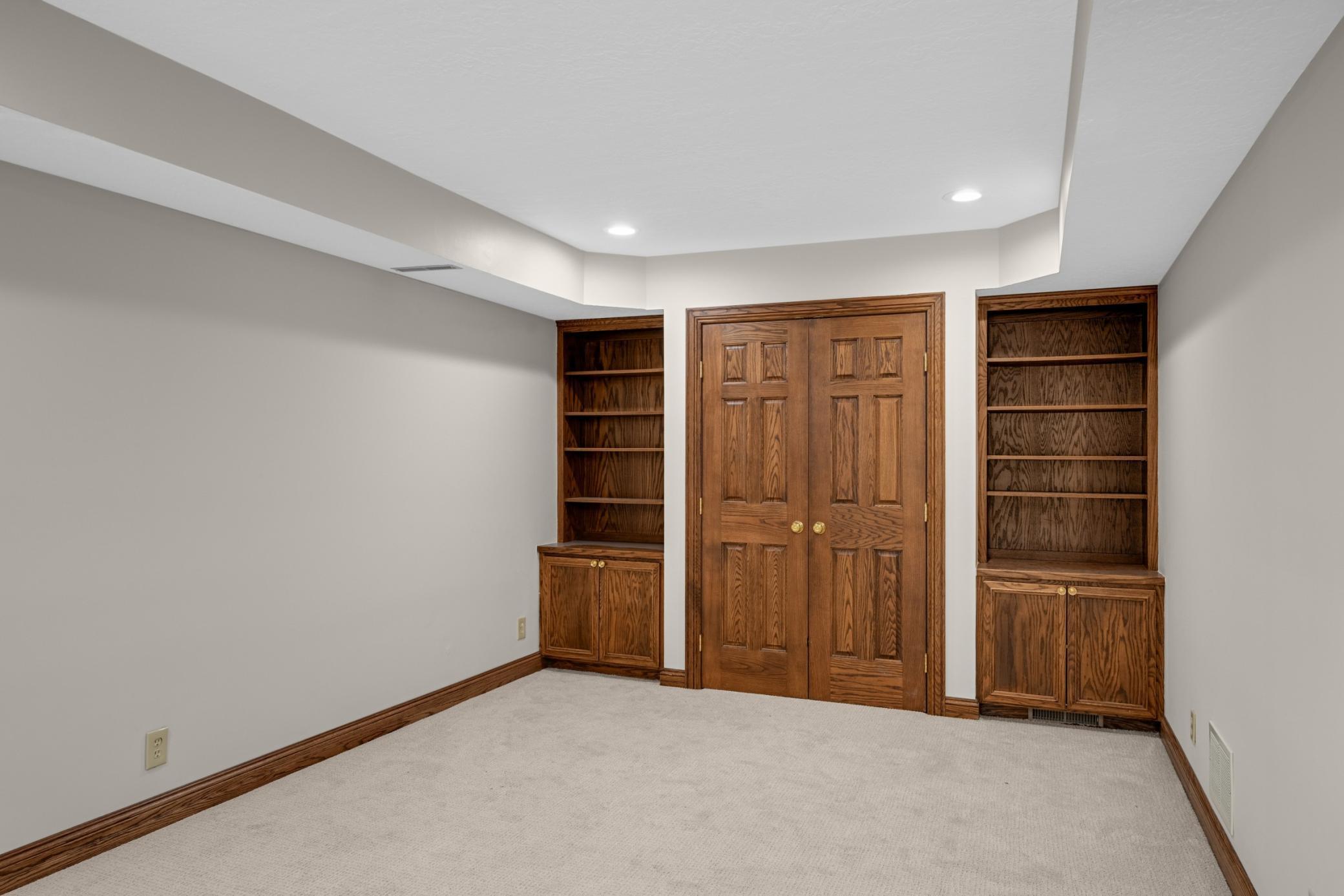 7798 Lochmere Terrace Edina, MN 55439 - Photo 43 of 61