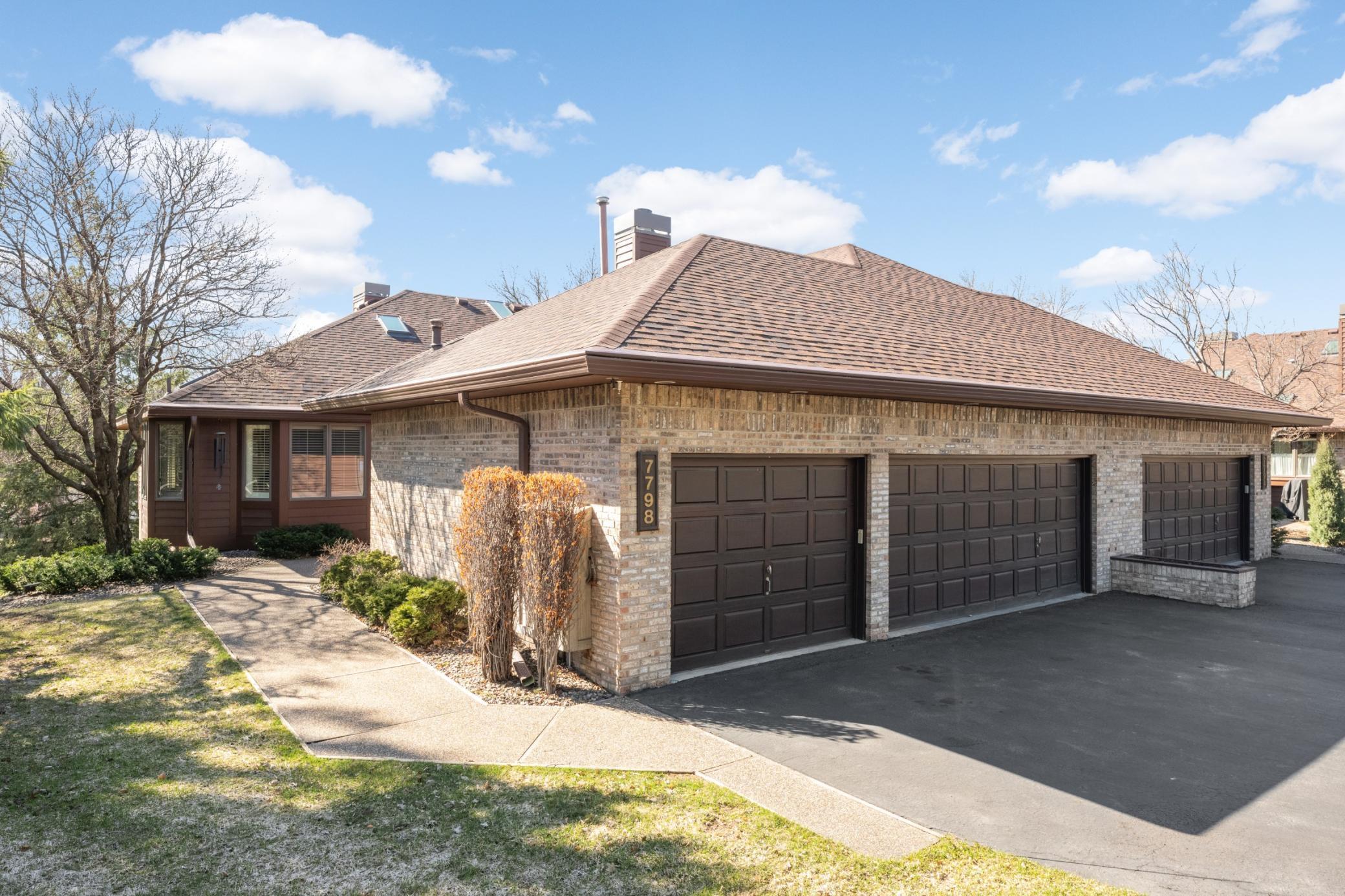 7798 Lochmere Terrace Edina, MN 55439 - Photo 5 of 61