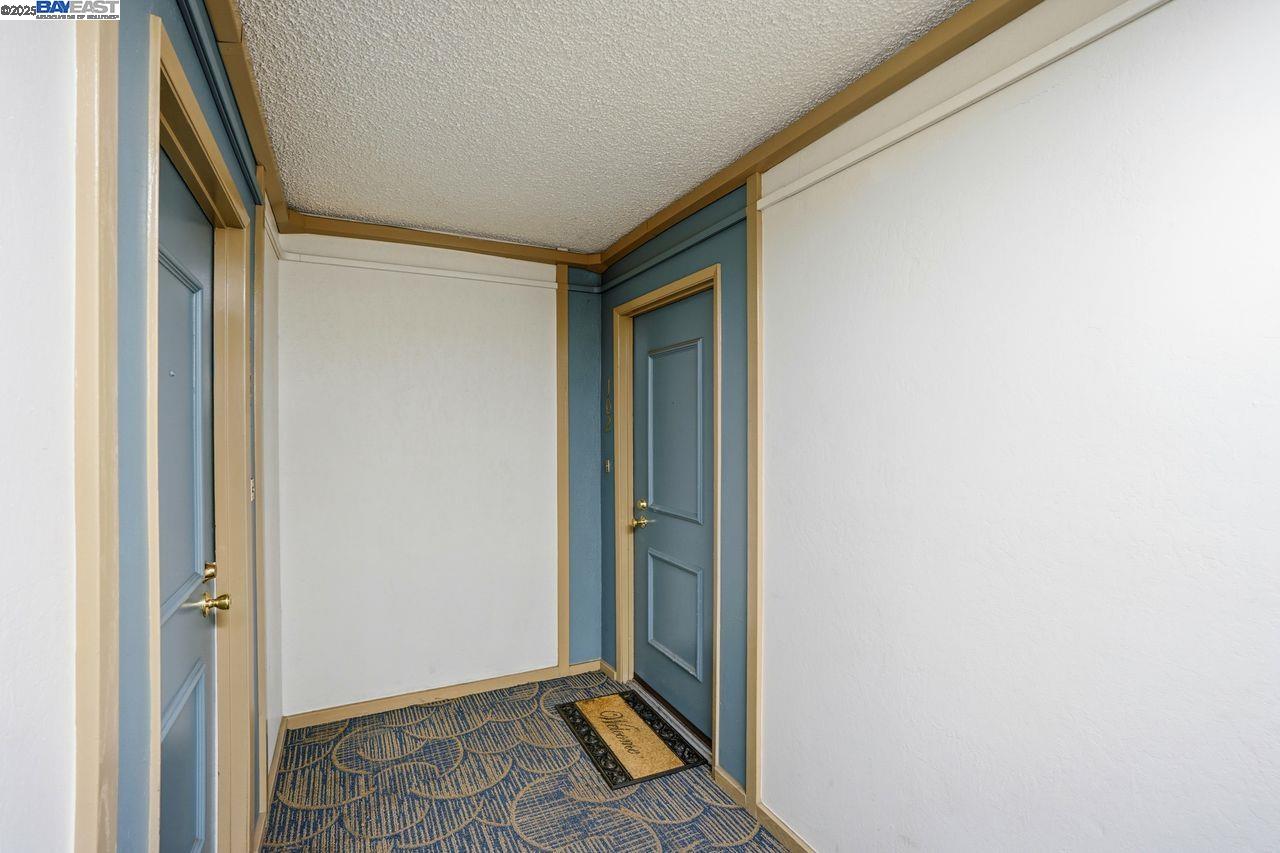 310 North Civic Drive, Unit 102 Walnut Creek, CA 94596 - Photo 32 of 39