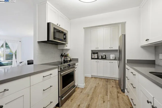 $448,000 | 310 North Civic Drive, Unit 102, Walnut Creek, CA 94596