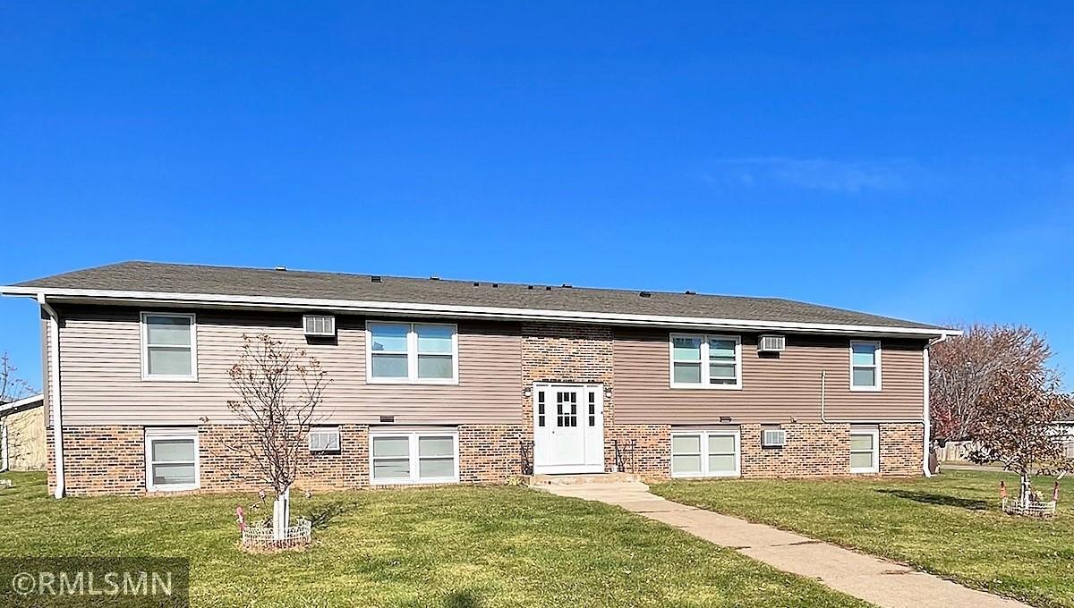 710 Hillcrest Street, Unit 2 Baldwin, WI 54002 - Photo 2 of 23