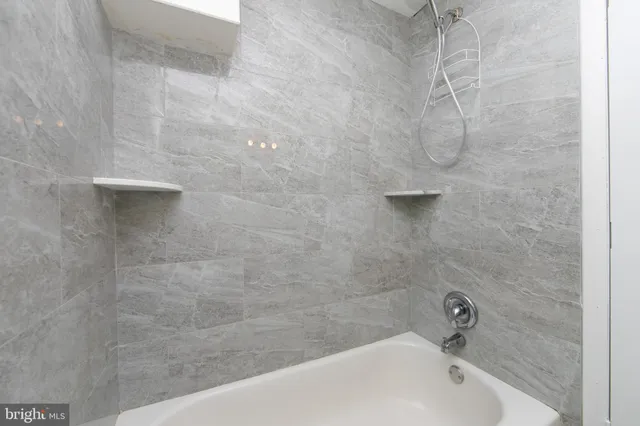 $190,000 | 428 Middlesex Street, Gloucester City, NJ 08030