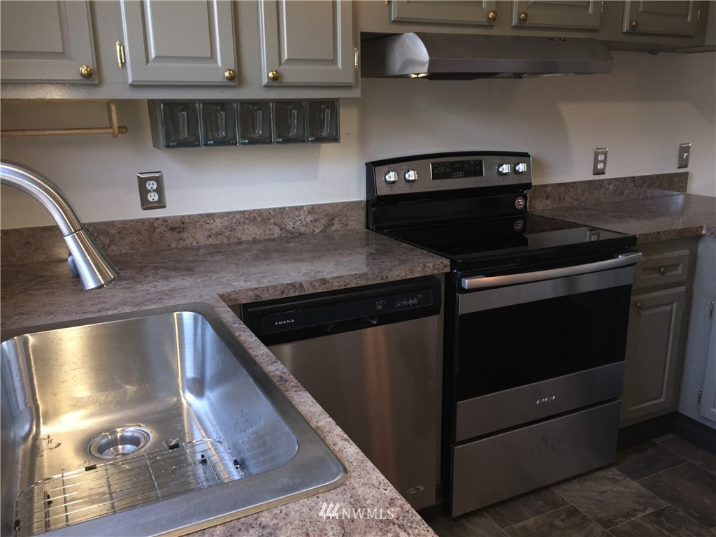8247 Reece Street Lyman, WA 98263 - Photo 4 of 23 Gallery Image 4
