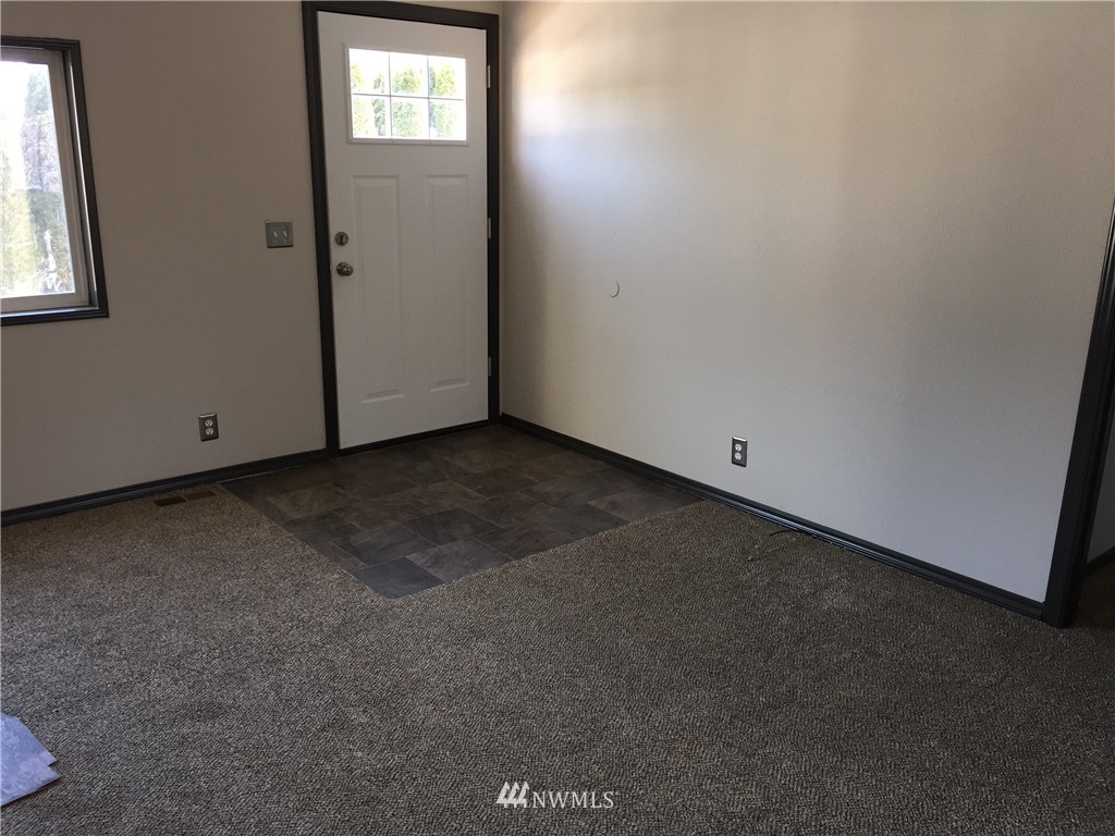 8247 Reece Street Lyman, WA 98263 - Photo 9 of 23 Gallery Image 9