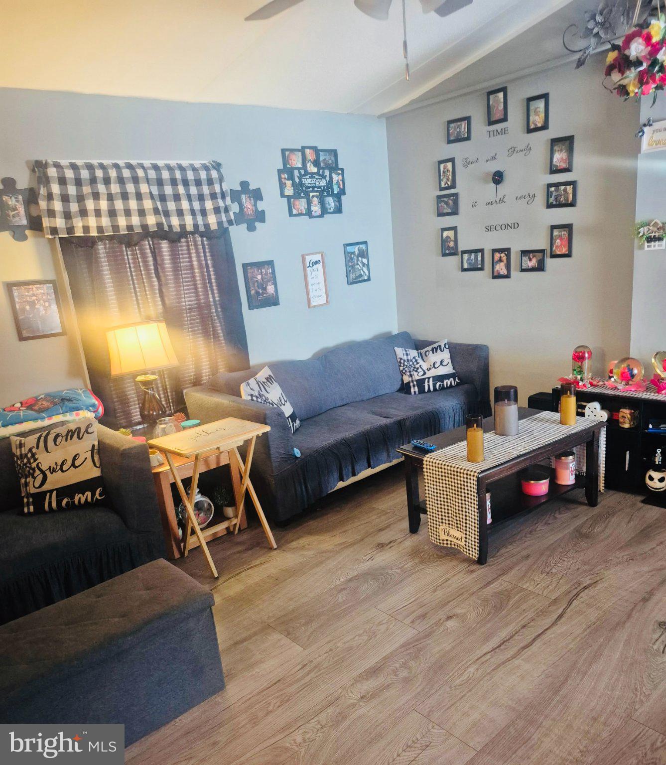 205 Robwood Road Dundalk, MD 21222 - Photo 4 of 14 Cozy living space with personal touches.