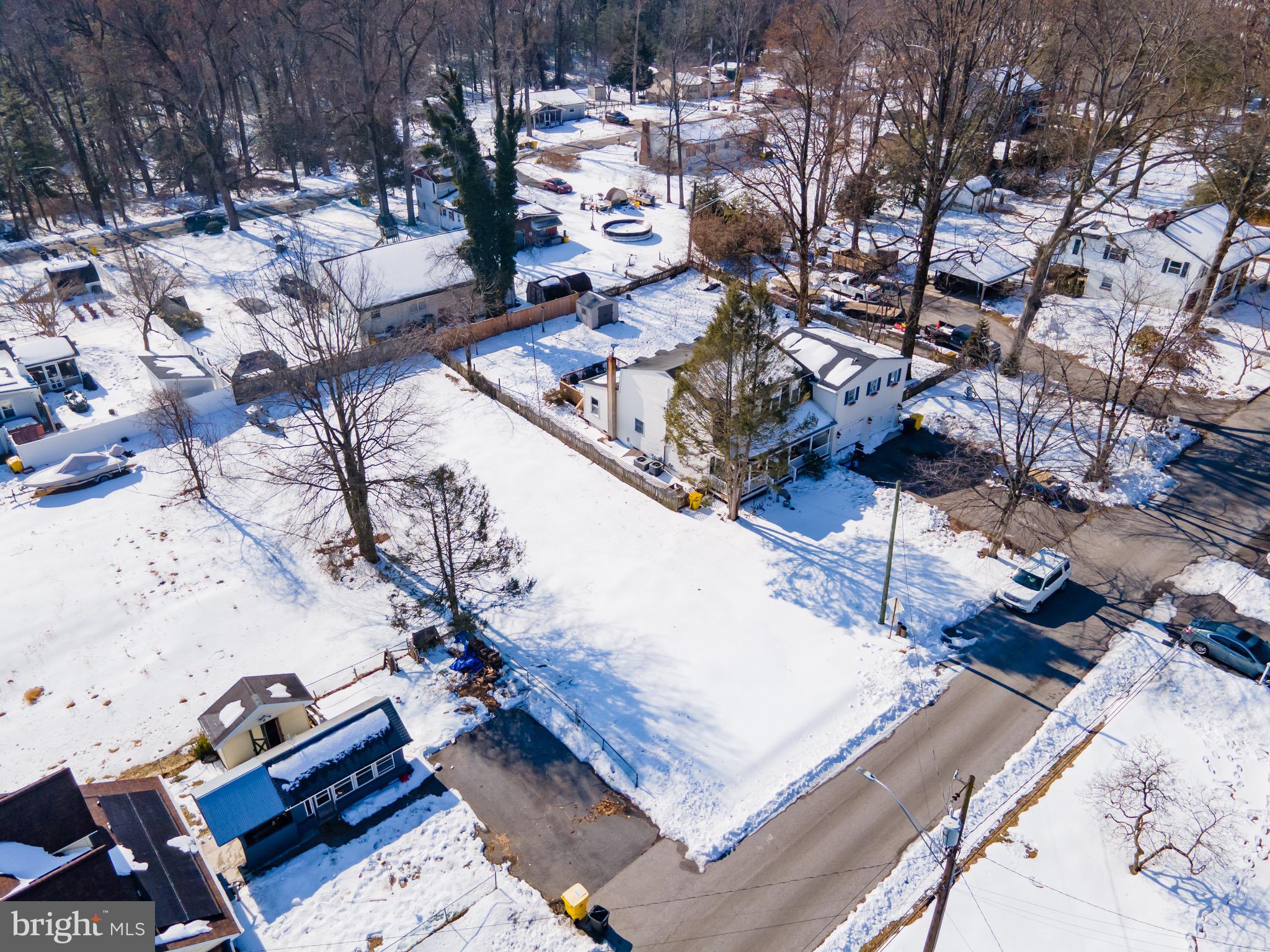 1933 Arundel Road Pasadena, MD 21122 - Photo 5 of 28 a view of a backyard of a house