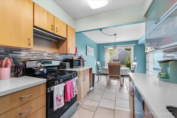 $339,000 | 712 Scarborough Circle, Unit 712, Hoffman Estates, IL 60169
