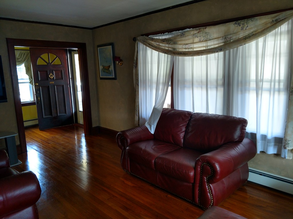 44 Endicott Road Stoneham, MA 02180 - Photo 7 of 13 Gallery Image 7