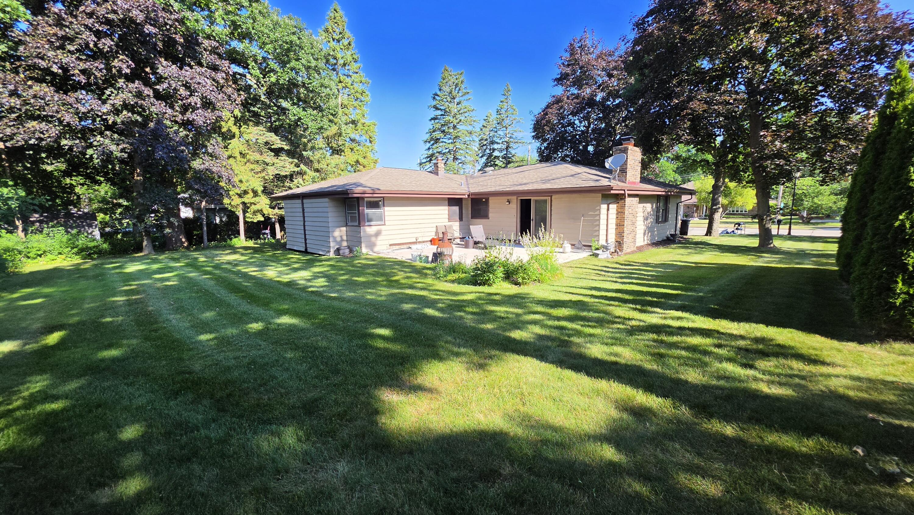 3415 West Cold Spring Road Greenfield, WI 53221 - Photo 14 of 16 20260710_084344