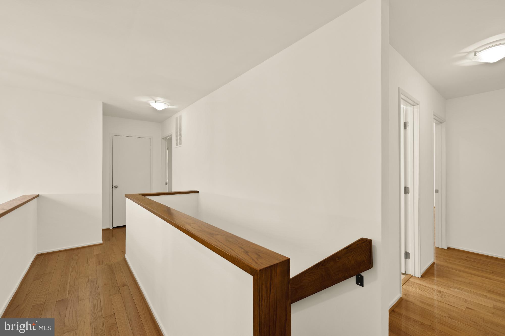 10419 Crossing Creek Road Potomac, MD 20854 - Photo 27 of 74