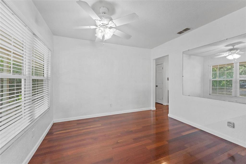 315 Wooten Road Lutz, FL 33548 - Photo 12 of 56