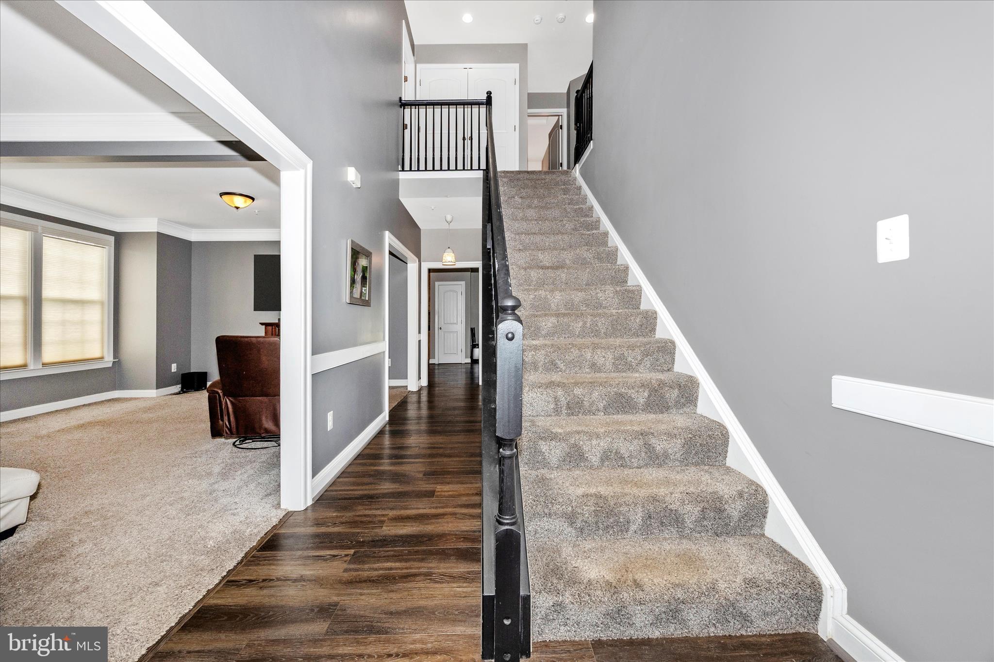 5633 Bartonsville Road Frederick, MD 21704 - Photo 5 of 54 Foyer