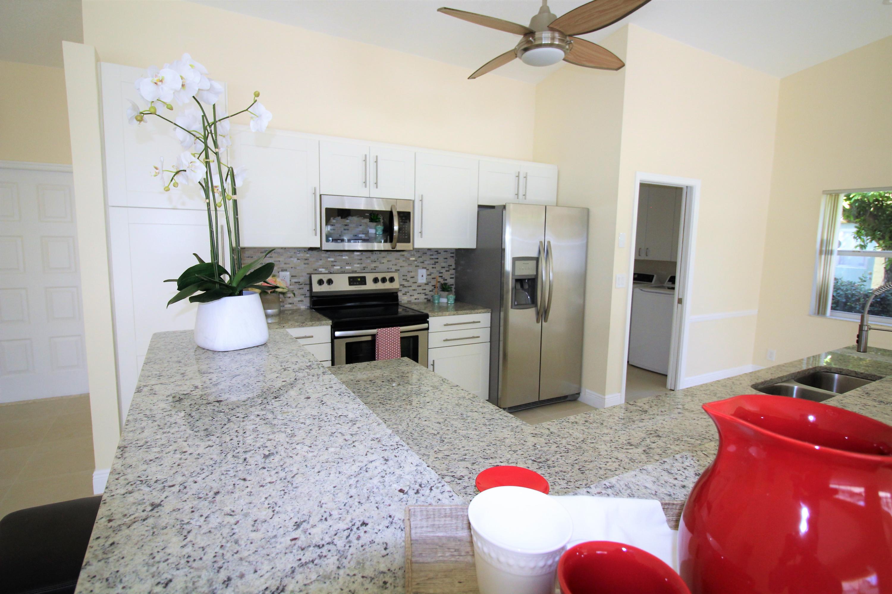 330 North Country Club Boulevard Boca Raton, FL 33487 - Photo 12 of 30 IMG_1721