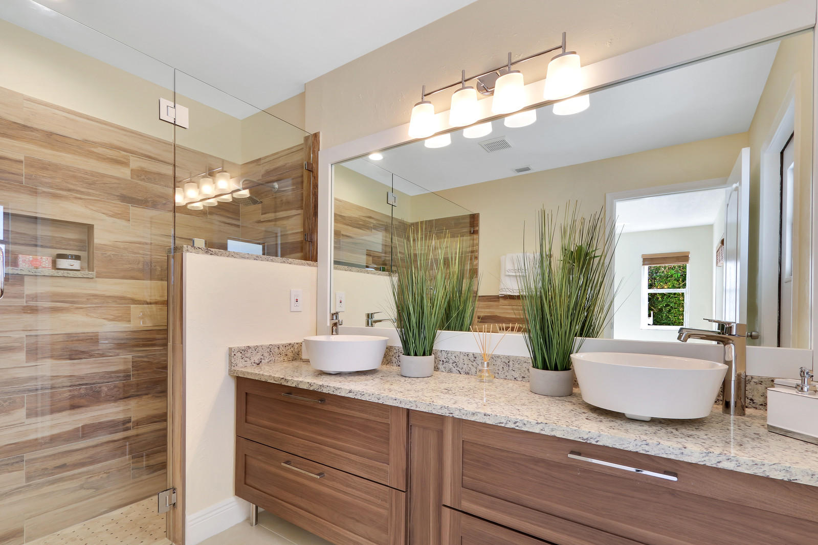330 North Country Club Boulevard Boca Raton, FL 33487 - Photo 19 of 30 12_Image_12_of_20_mls