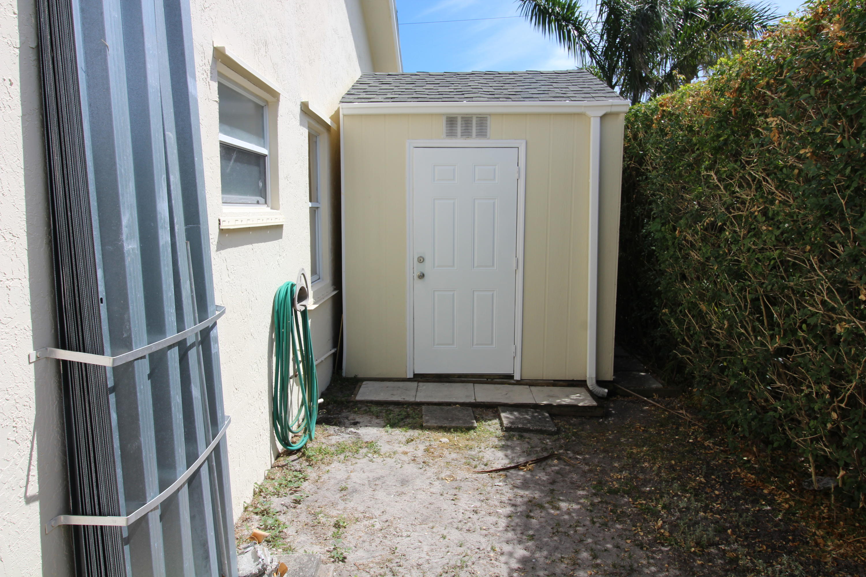 330 North Country Club Boulevard Boca Raton, FL 33487 - Photo 30 of 30 IMG_1715