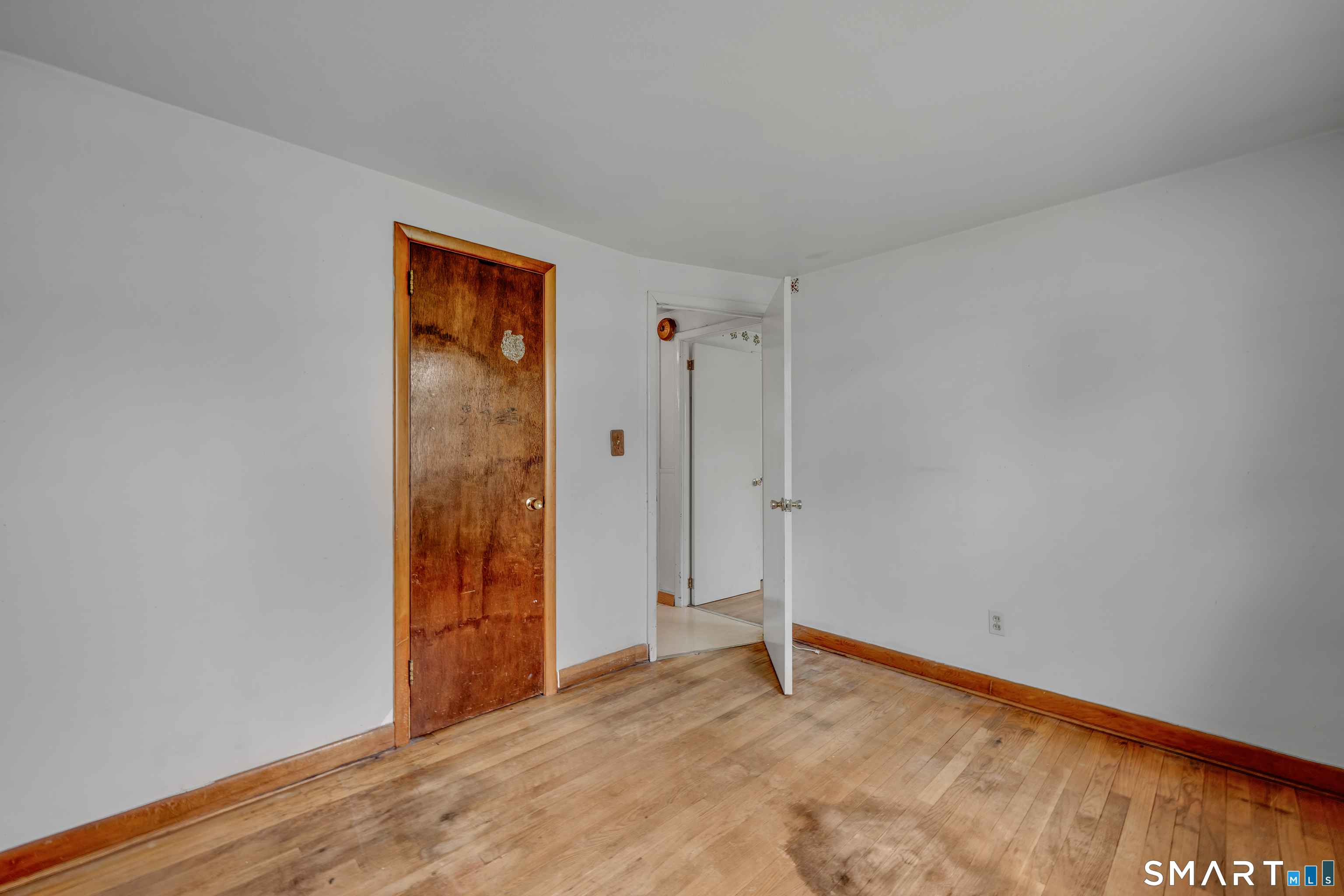 120 Goodwin Avenue Wethersfield, CT 06109 - Photo 14 of 30 Bedroom 1