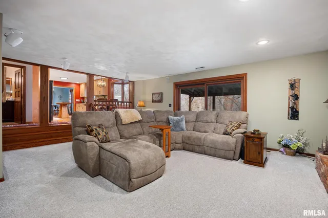 $499,000 | 11913 Sweetbriar Lane, Brimfield, IL 61517