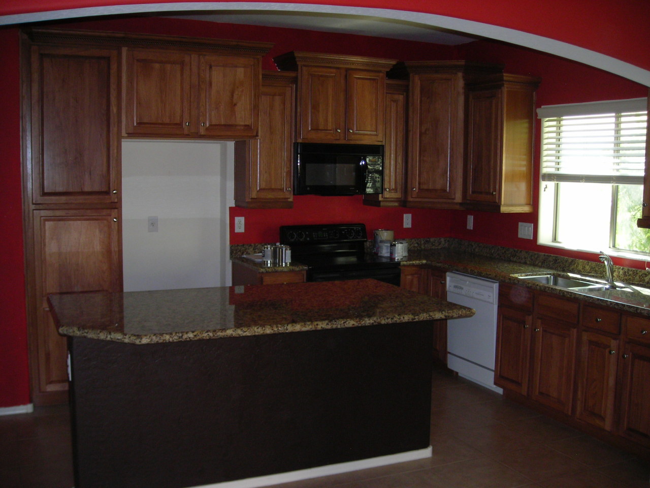 446 North Citrus Lane Gilbert, AZ 85234 - Photo 2 of 6 KITCHEN