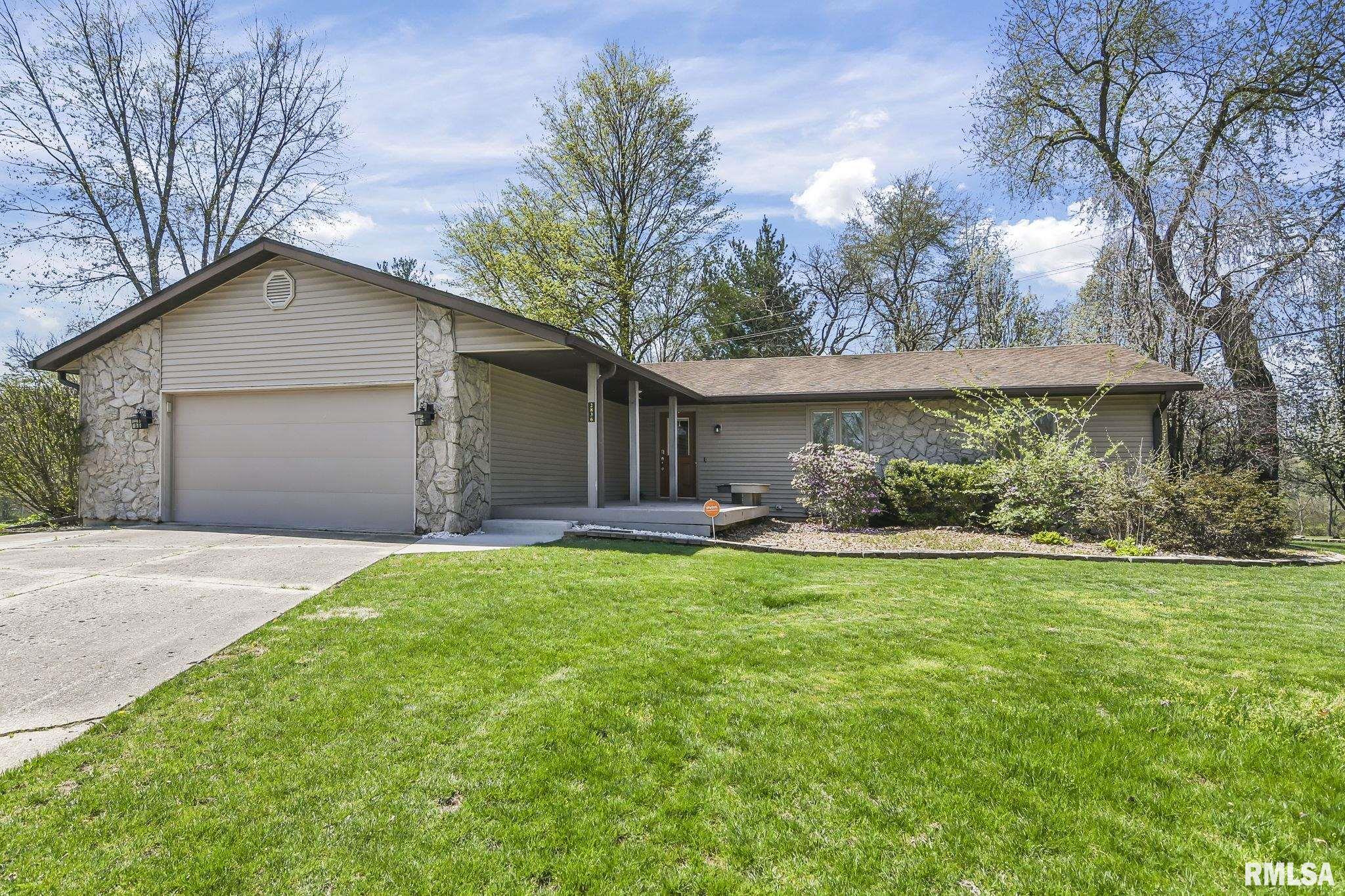 2836 Ticonderoga Street Springfield, IL 62704 - Photo 1 of 37 Gallery Image 1