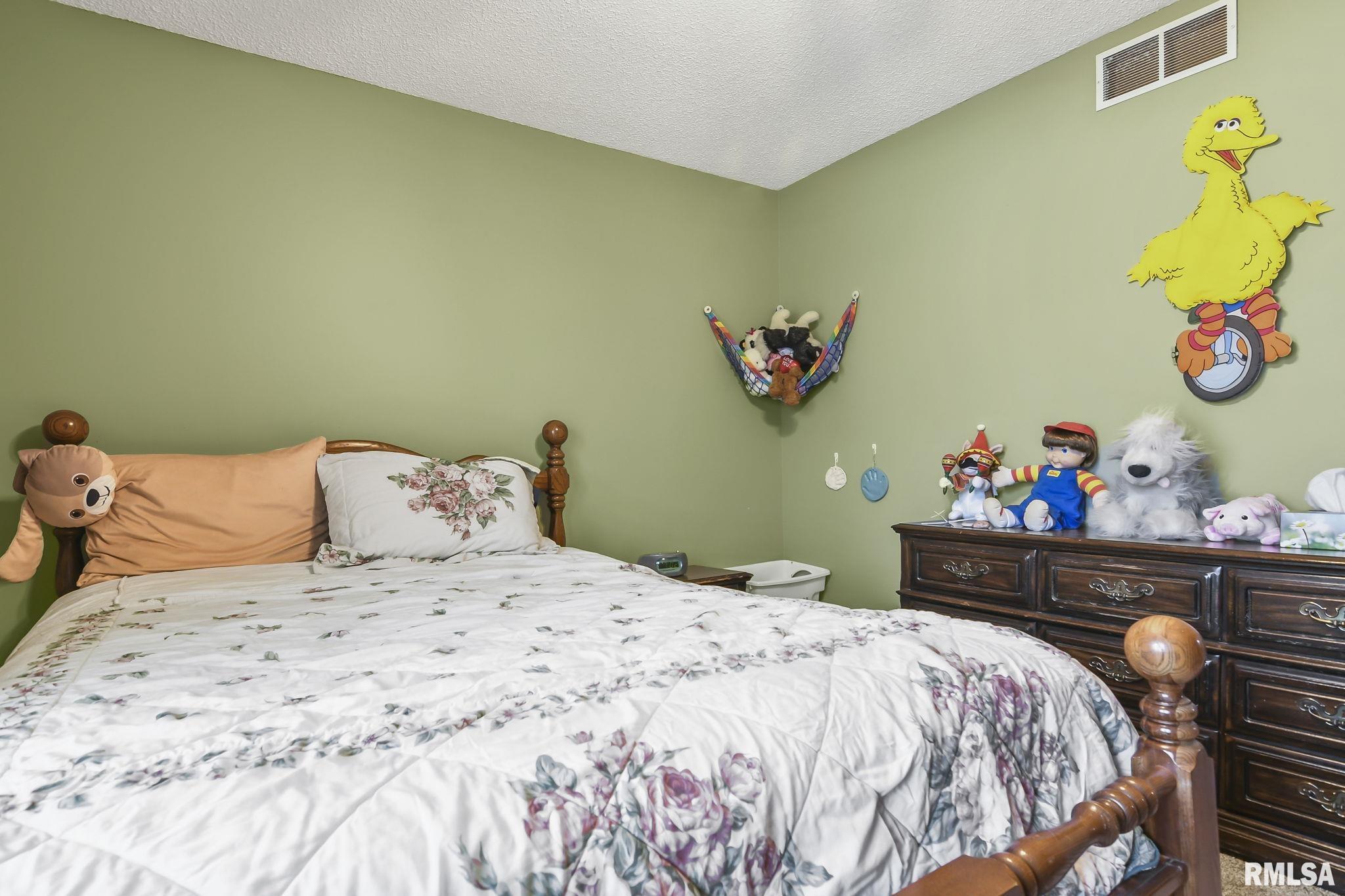 2836 Ticonderoga Street Springfield, IL 62704 - Photo 24 of 37 Gallery Image 24