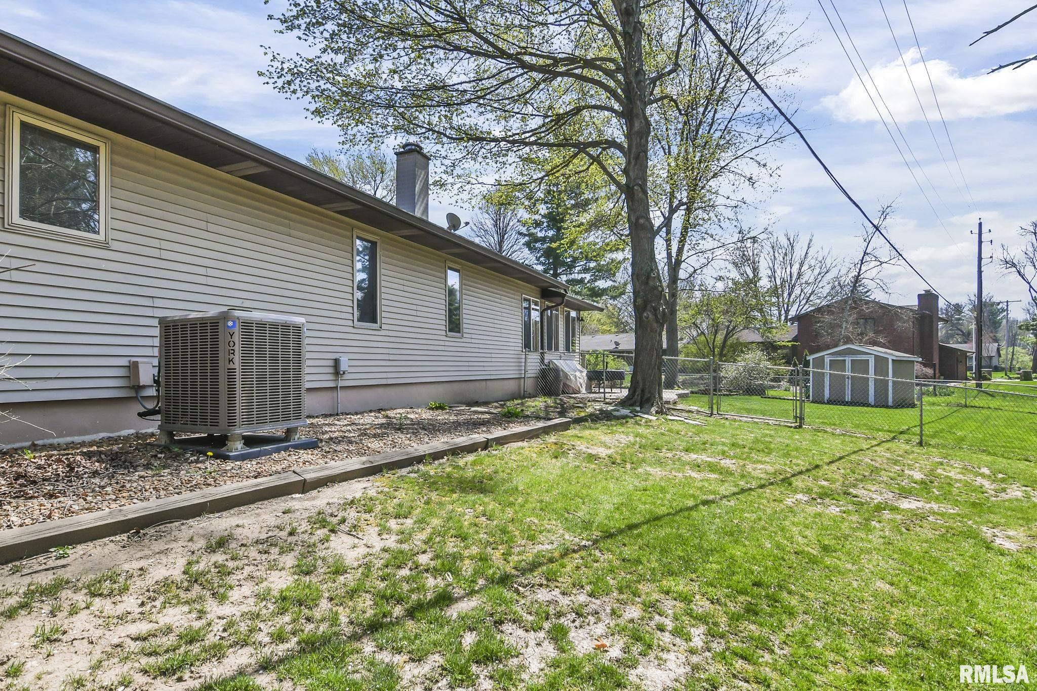 2836 Ticonderoga Street Springfield, IL 62704 - Photo 34 of 37 Gallery Image 34
