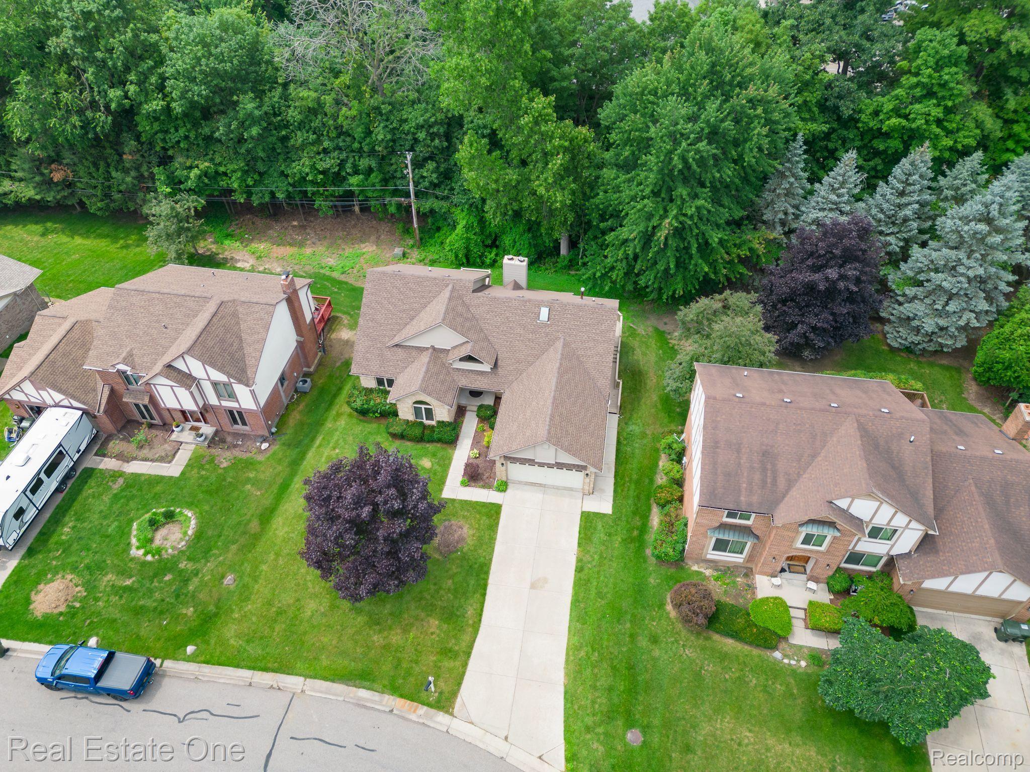 289 Rose Brier Drive Rochester, MI 48309 - Photo 33 of 42 Gallery Image 33
