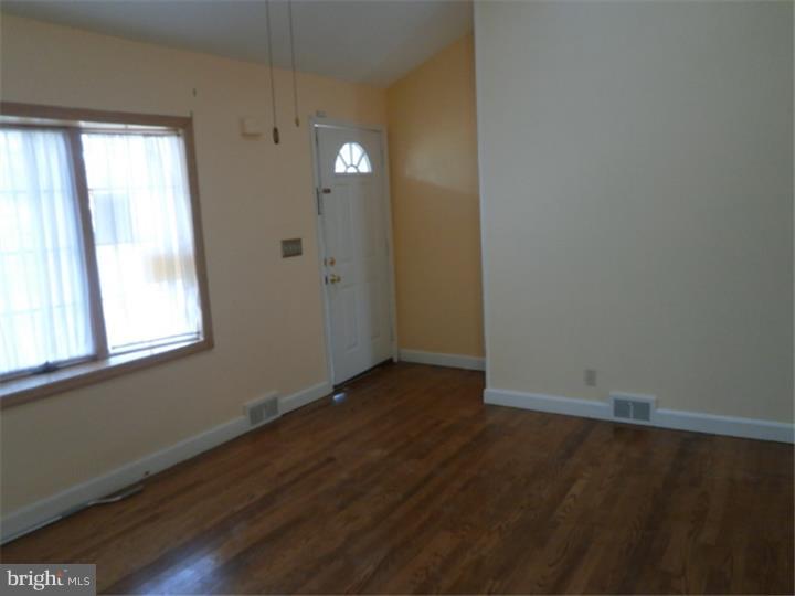 46 Rutledge Avenue Ewing, NJ 08618 - Photo 7 of 21