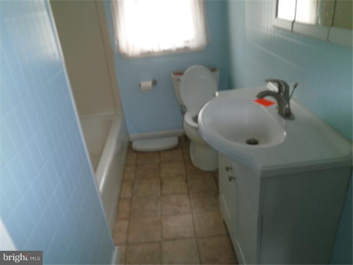 46 Rutledge Avenue Ewing, NJ 08618 - Photo 10 of 21