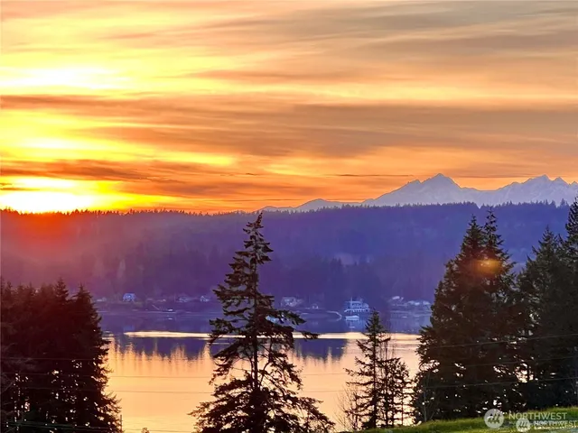 $999,990 | 2067 Northeast Norseman Way, Poulsbo, WA 98370