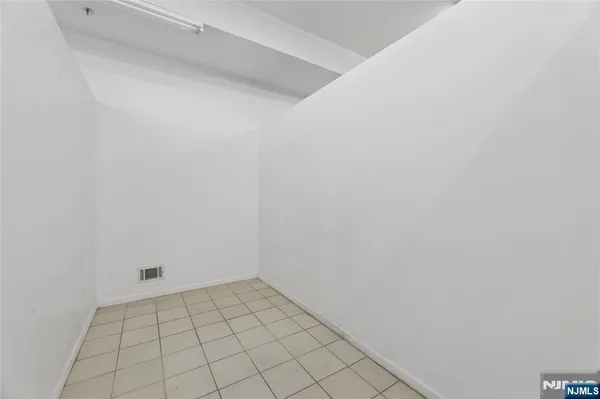 $1,300,000 | 104-108 Harrison Avenue, Harrison, NJ 07029