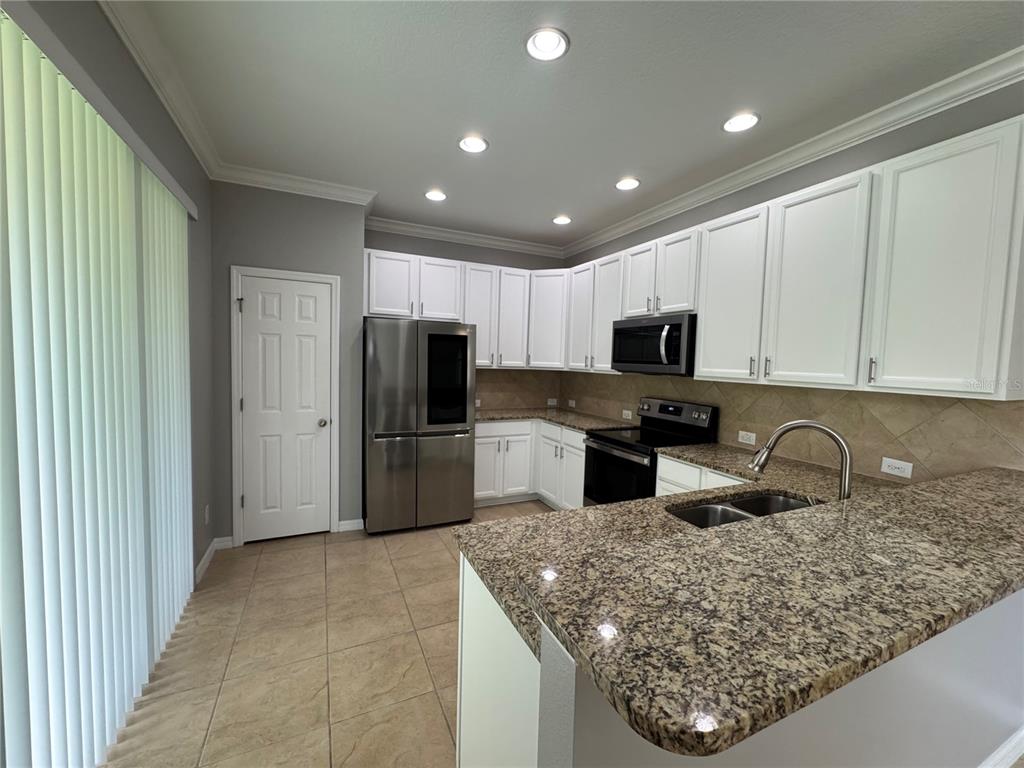 191 Chickasaw Berry Road Ocoee, FL 34761 - Photo 6 of 27 Gallery Image 6