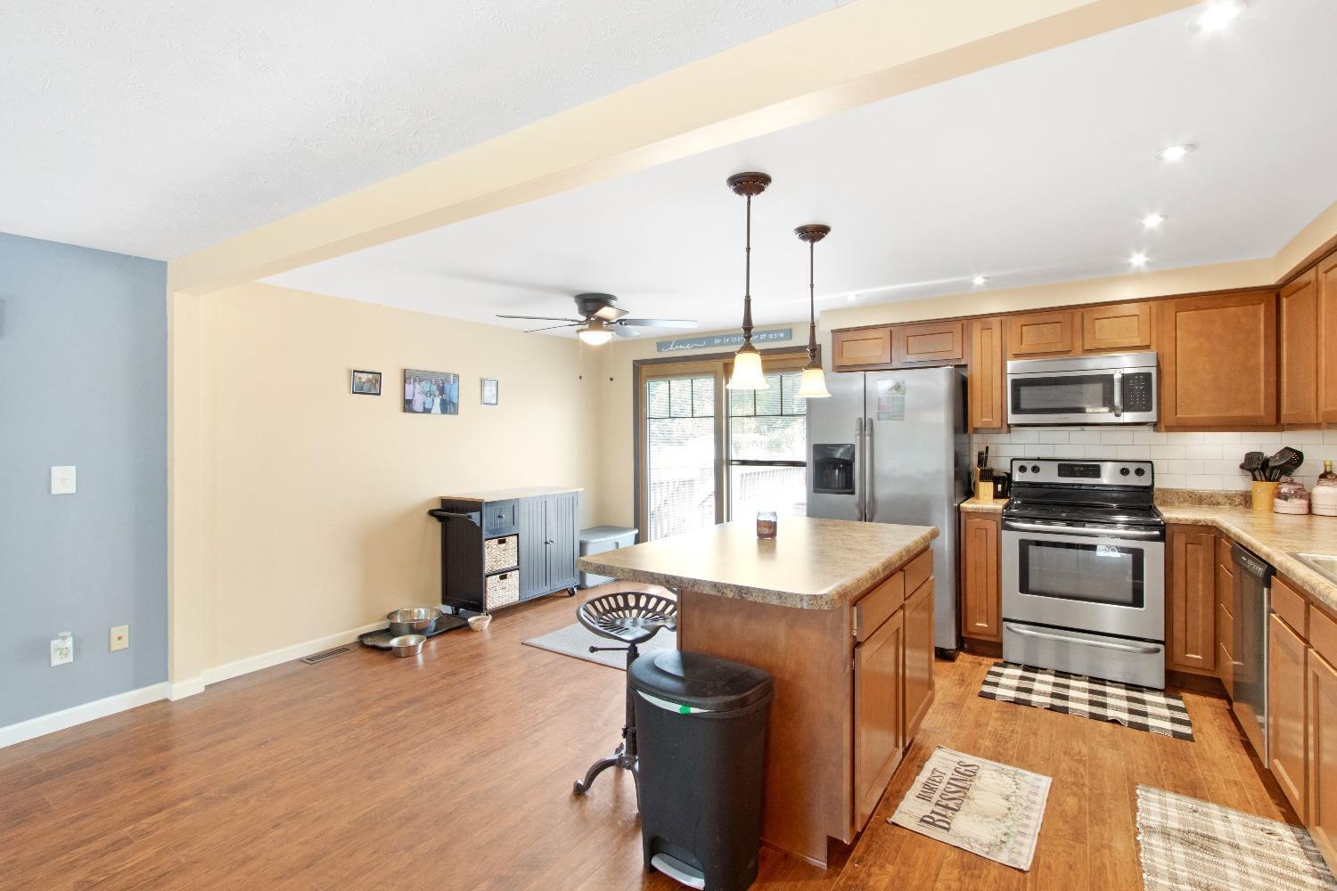 1748 Del Rio Drive Hamilton, OH 45013 - Photo 8 of 35 Gallery Image 8