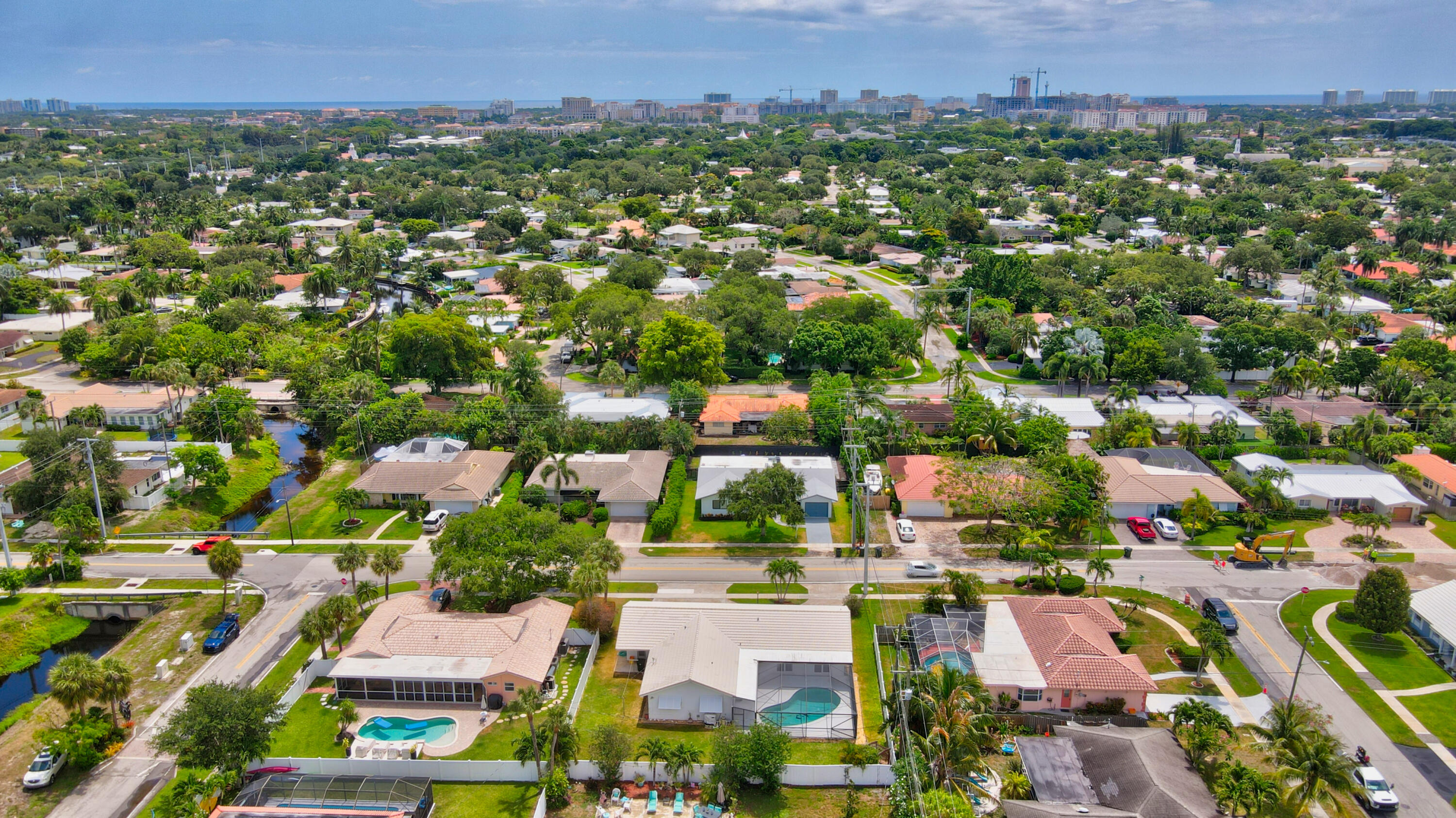 251 Southwest 9th Avenue Boca Raton, FL 33486 - Photo 32 of 37 an aerial view of residential houses with outdoor space and trees