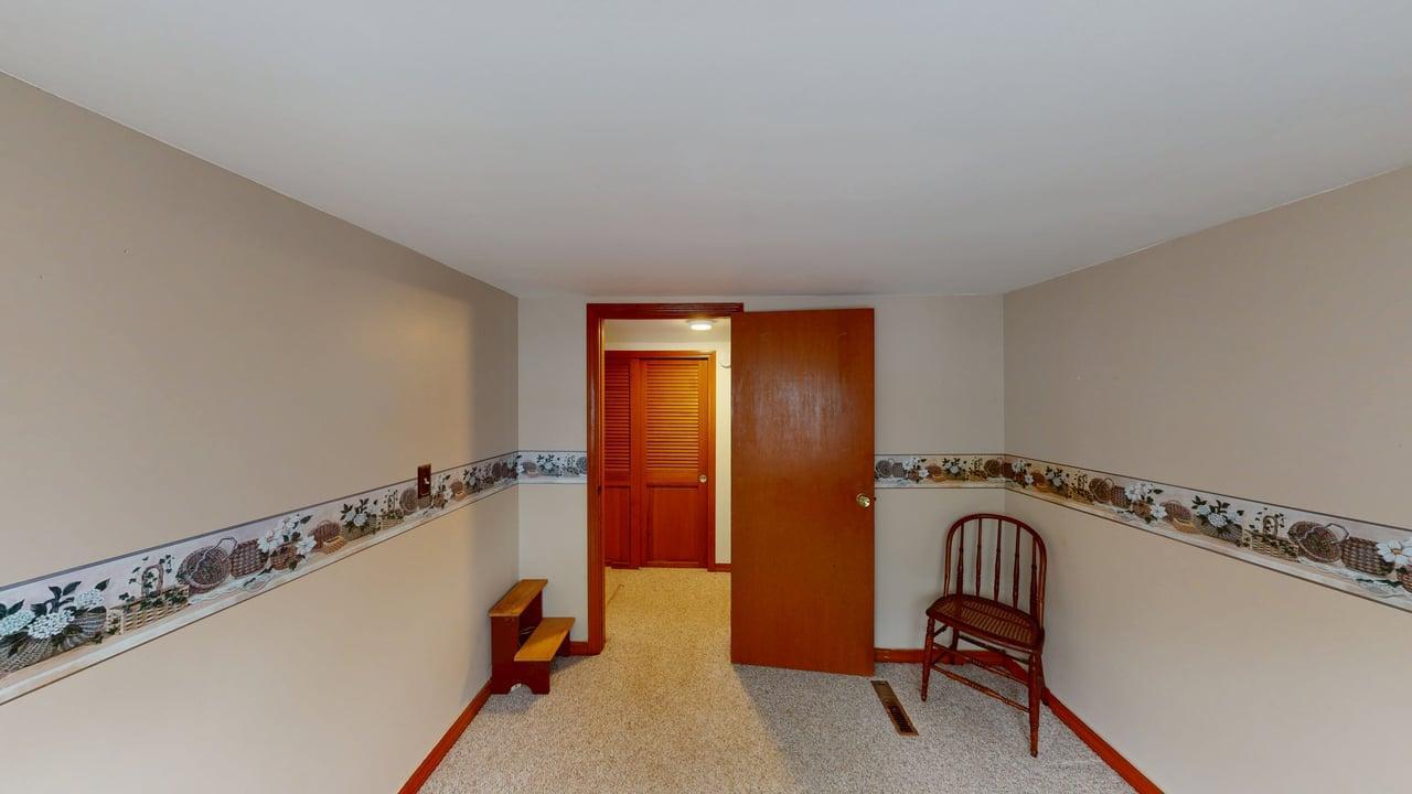 180 Bowdoin Street Millinocket, ME 04462 - Photo 32 of 42