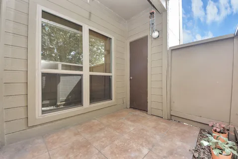 $77,599 | 10047 Westpark Drive, Unit 7, Houston, TX 77042