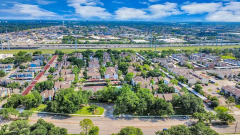 $77,599 | 10047 Westpark Drive, Unit 7, Houston, TX 77042