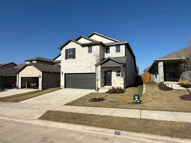 $2,560 | 410 Blanton Street, McKinney, TX 75069