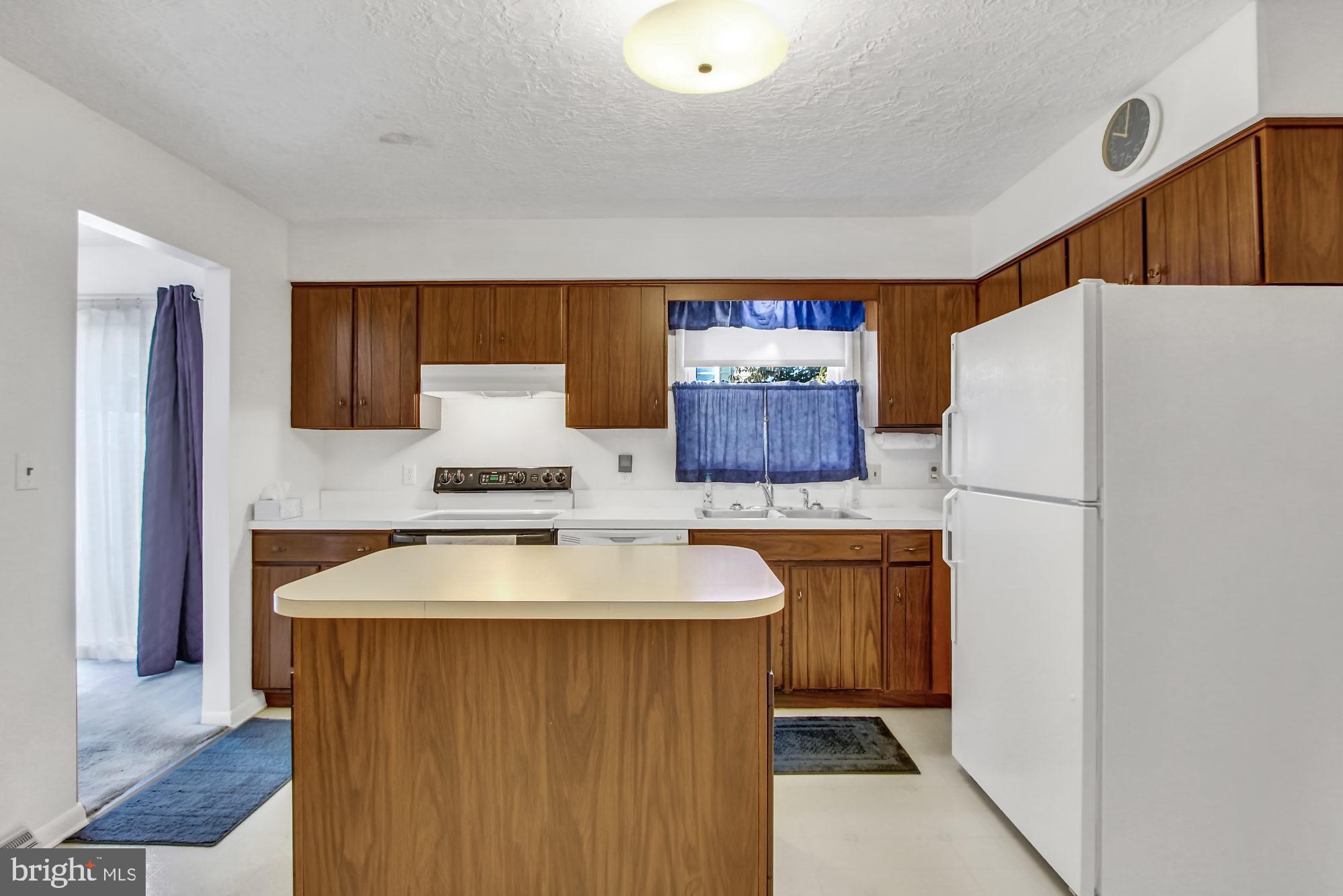 3500 Edenbridge Road York, PA 17402 - Photo 14 of 36 Gallery Image 14