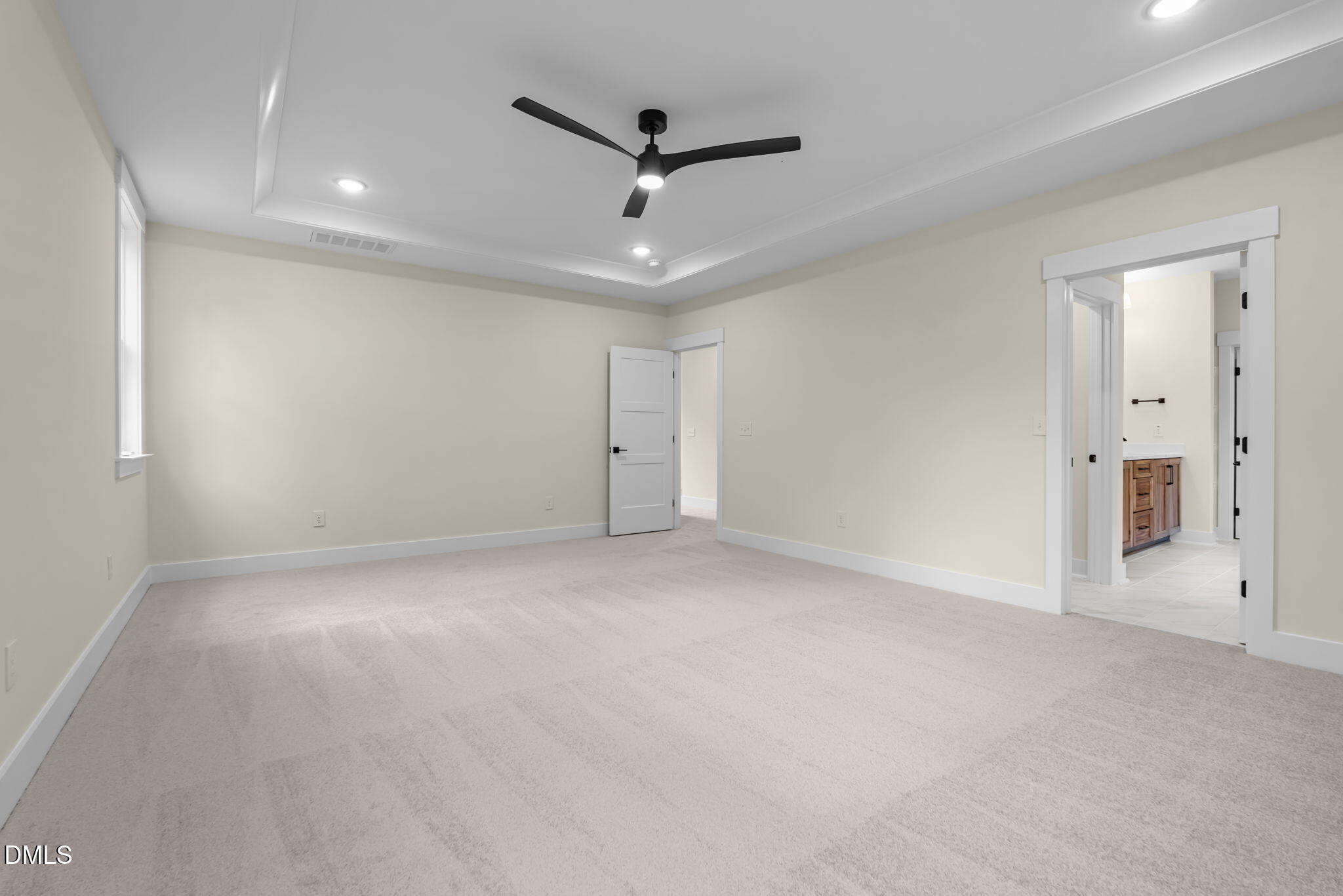 188 Landon Ridge Sanford, NC 27330 - Photo 23 of 44 a view of a livingroom with a ceiling fan