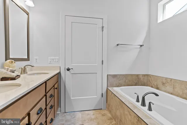 $450,000 | 33 Rolling Hills Way, Gettysburg, PA 17325