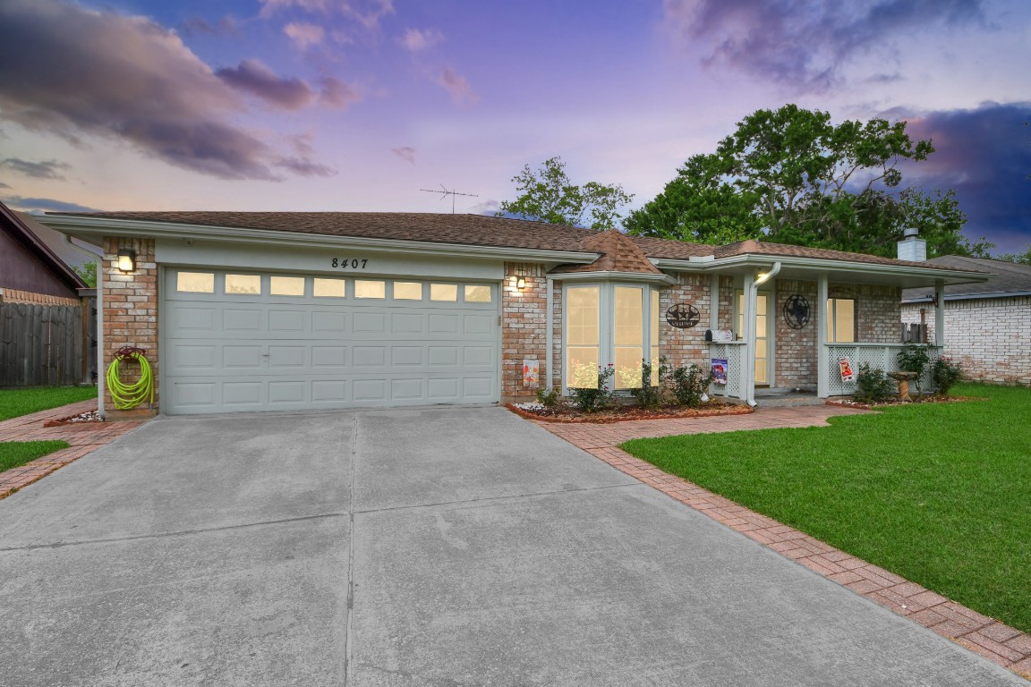 8407 Bandridge Road La Porte, TX 77571 - Photo 5 of 35