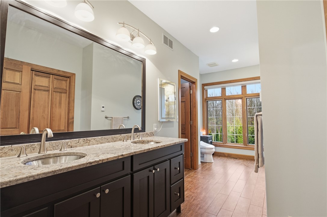 12511 Old State Road Charleston, IL 61920 - Photo 21 of 48