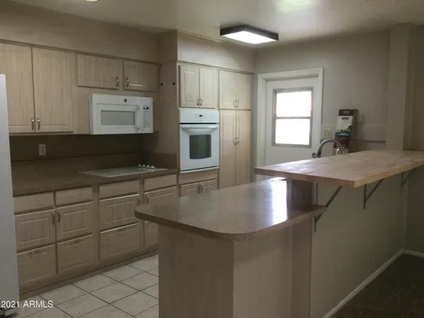 $2,300 | 217 East Geneva Drive, Tempe, AZ 85282