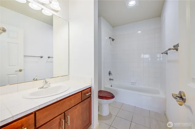 $2,500 | 7322 Rainier Avenue South, Unit 107, Seattle, WA 98118