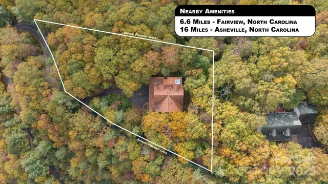 a sign that is on the wall of a building