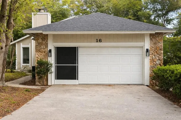 $325,000 | 16 Raintree Court, Ormond Beach, FL 32174