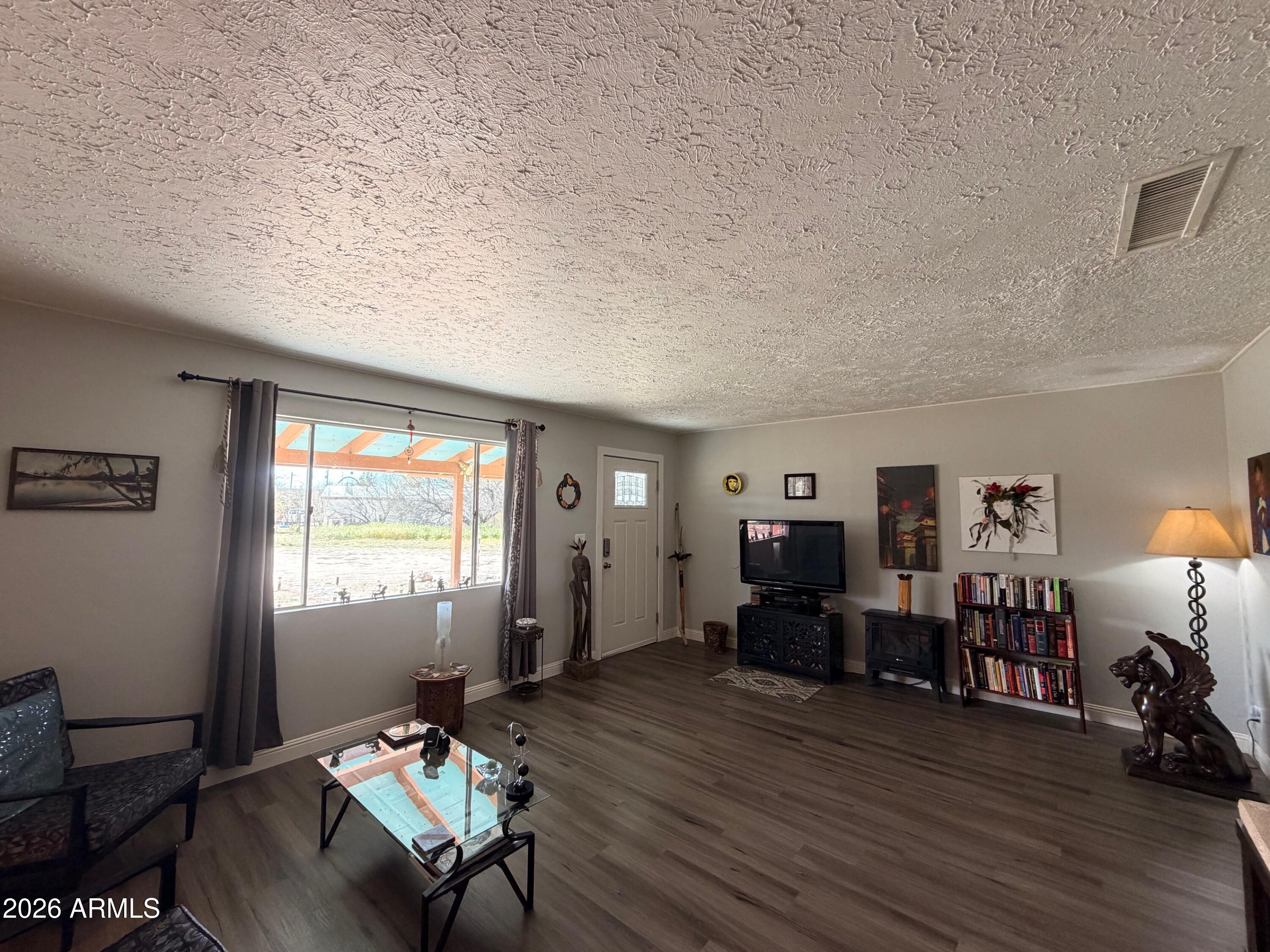 1428 North Cemetery Road Benson, AZ 85602 - Photo 5 of 37 IMG_0988