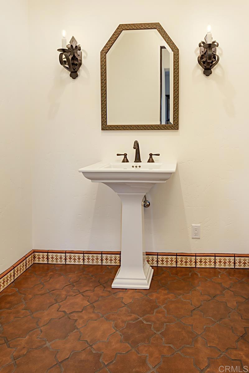 1010 Willow Creek Lane Fallbrook, CA 92028 - Photo 33 of 69