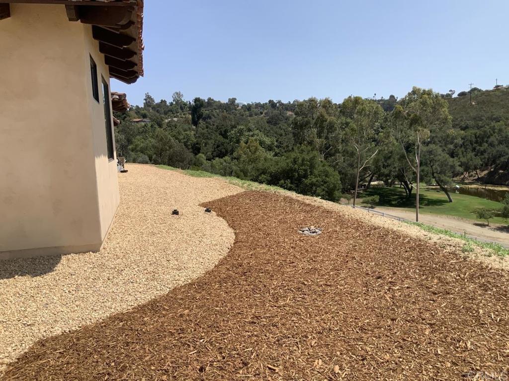 1010 Willow Creek Lane Fallbrook, CA 92028 - Photo 4 of 69