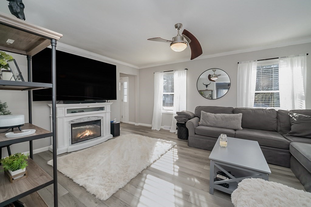 17 Lewis Road North Attleboro, MA 02760 - Photo 3 of 39 Gallery Image 3